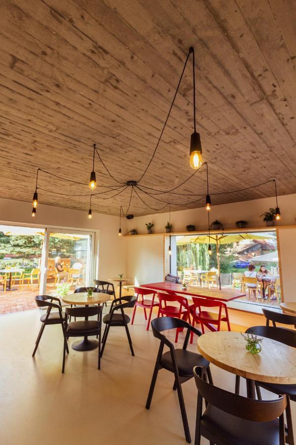Coffein Apartments Mostkovice Ngoại thất bức ảnh